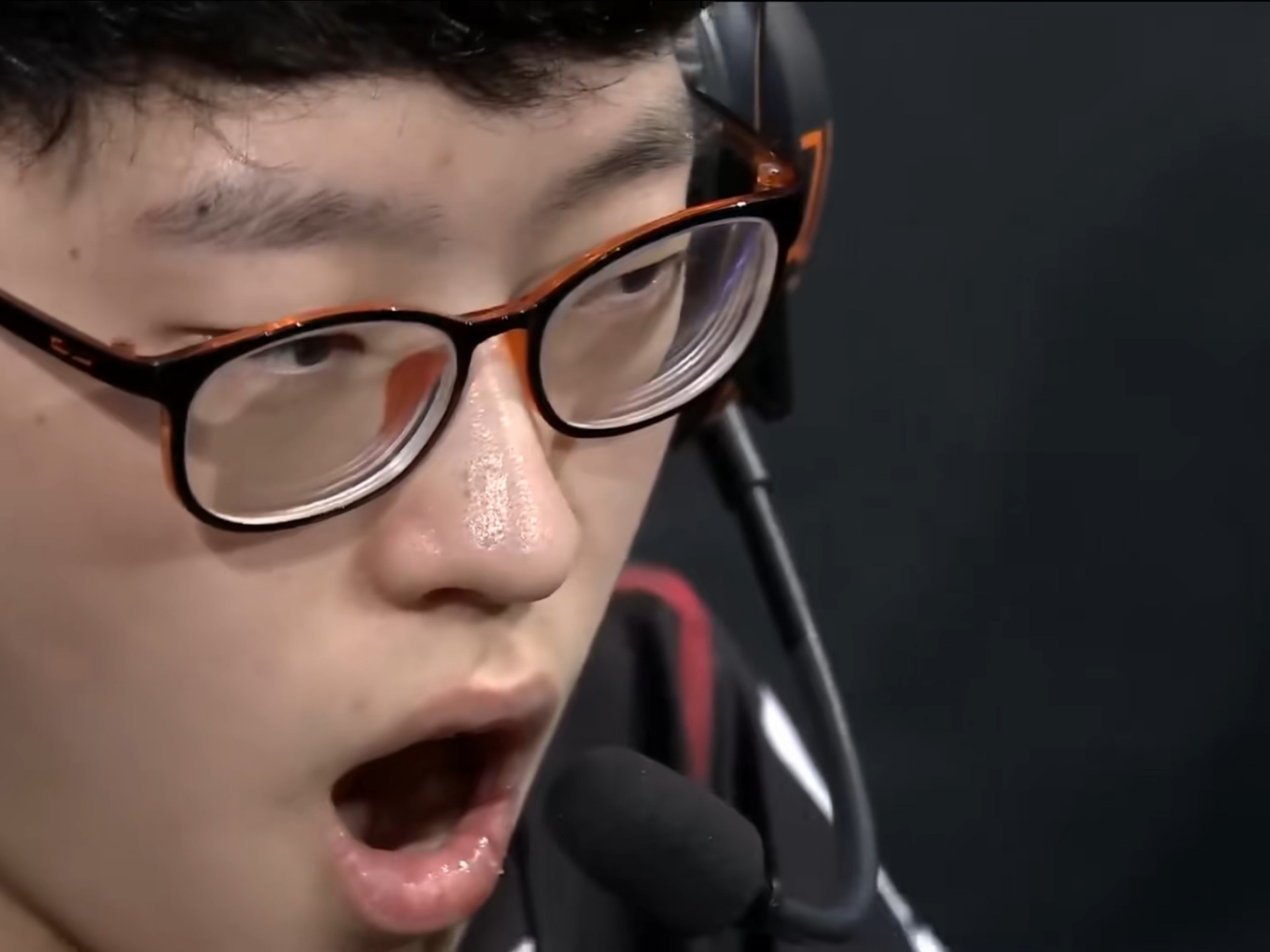 爱游戏官方入口-EDG横扫NS，Scout成为全场焦点半决赛2:1（釜山）