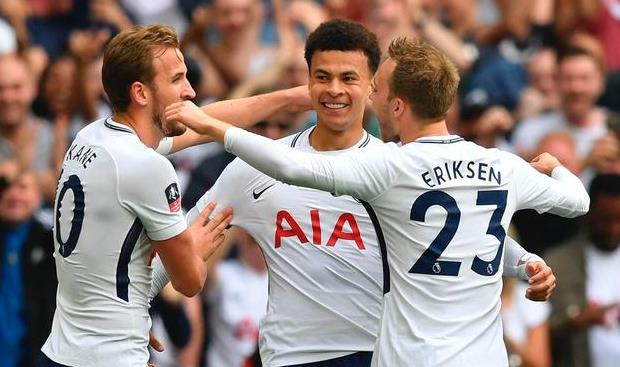 精彩对攻,球队完美躲过大逆转的简单介绍 精彩对攻,球队完美躲过大逆转的简单介绍