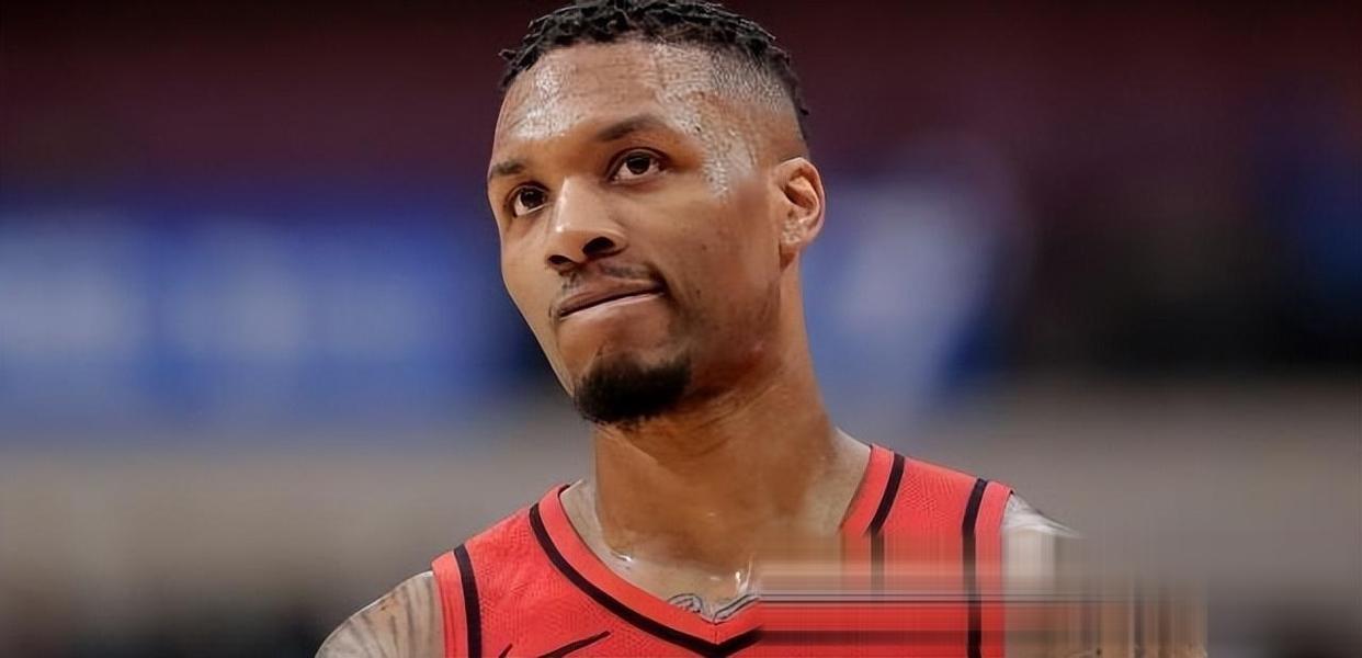 包含拓荒者横扫灰熊取得8连胜,利拉德全场27分的词条 包含拓荒者横扫灰熊取得8连胜,利拉德全场27分的词条