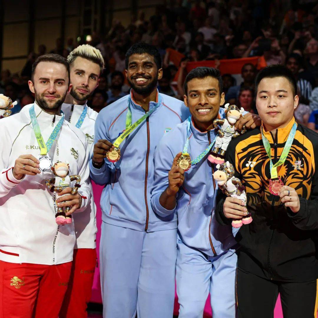 爱游戏娱乐-包含英格兰羽毛球队绝杀印度羽毛球队,陶菲克制霸全场的词条