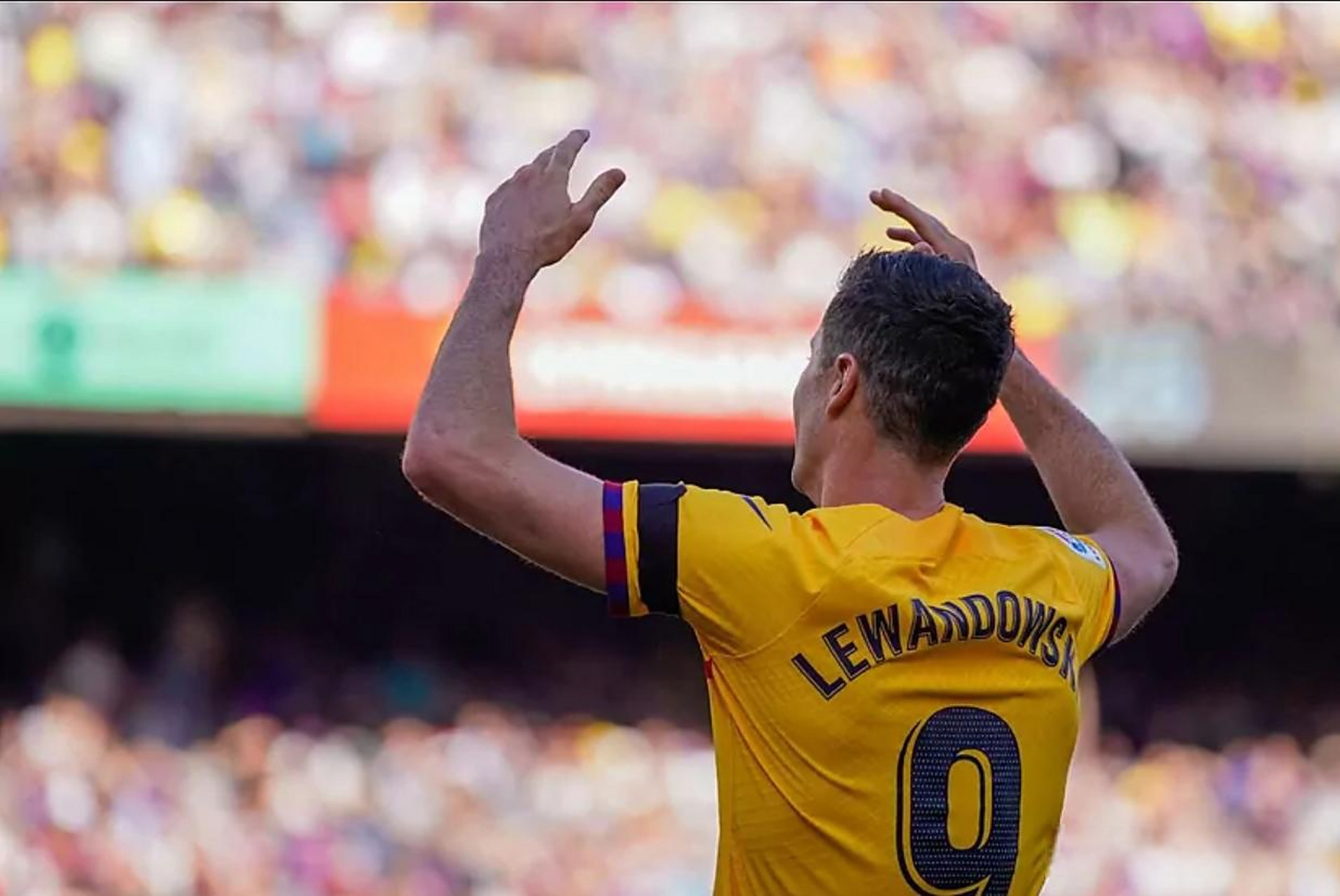 关于马德里竞技轻取那不勒斯，莱万送出助攻的信息