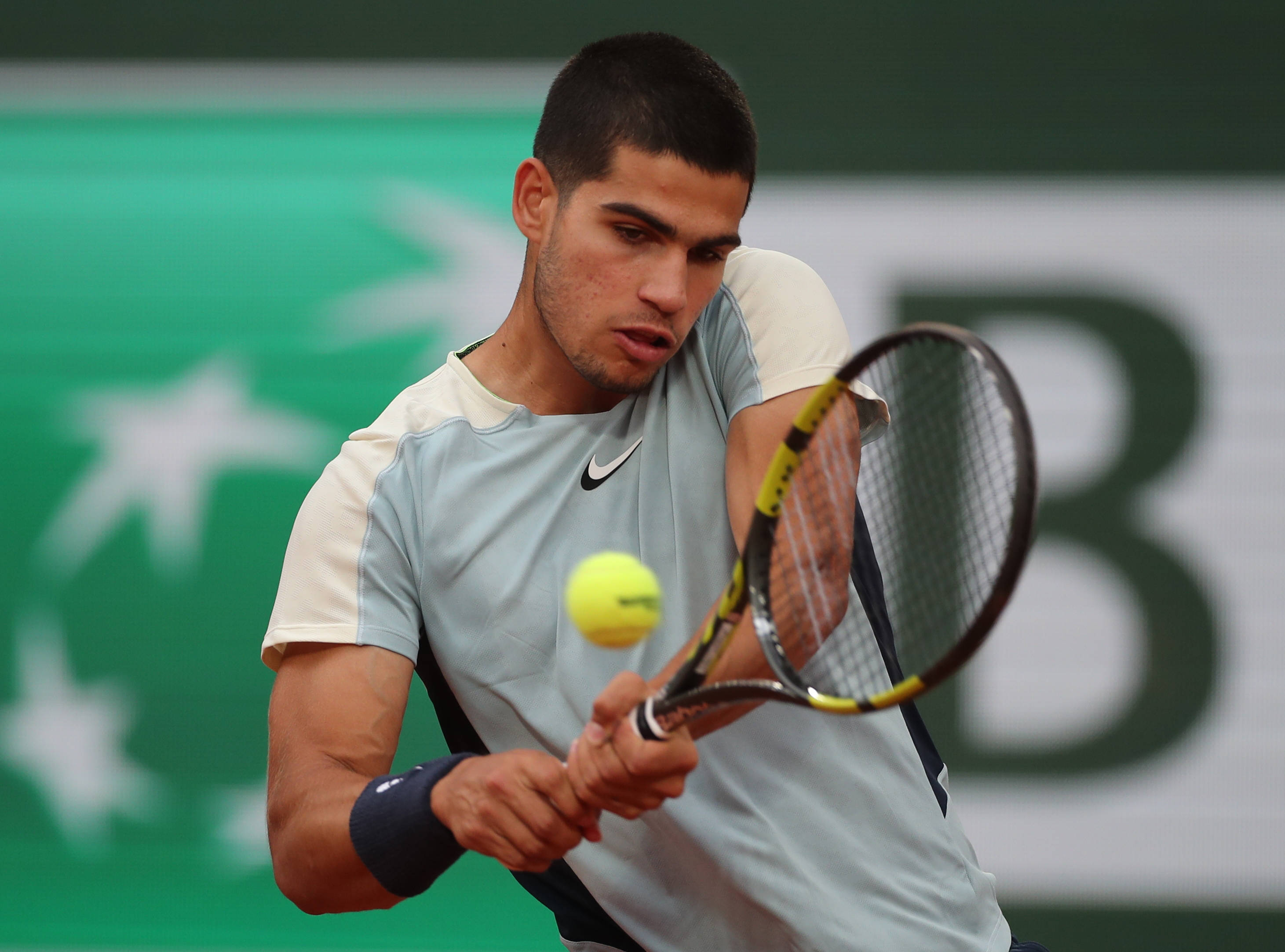 西班牙网球队逆转法国网球队，阿尔卡拉斯爆发神勇的简单介绍