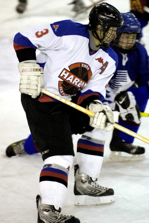 爱游戏tv-冰球队主教练发声,誓言带队登顶的简单介绍