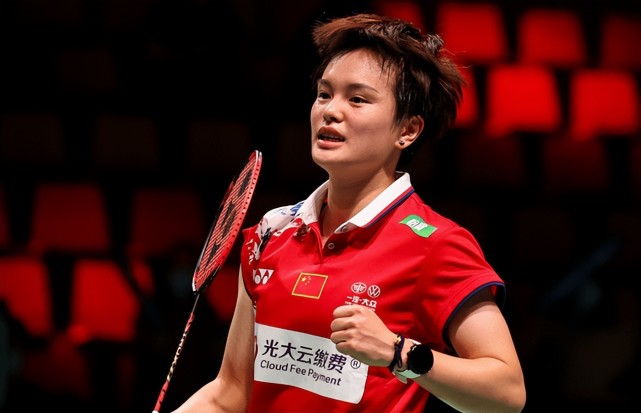 爱游戏在线-丹麦羽毛球队轻取法国羽毛球队，陶菲克送出助攻的简单介绍