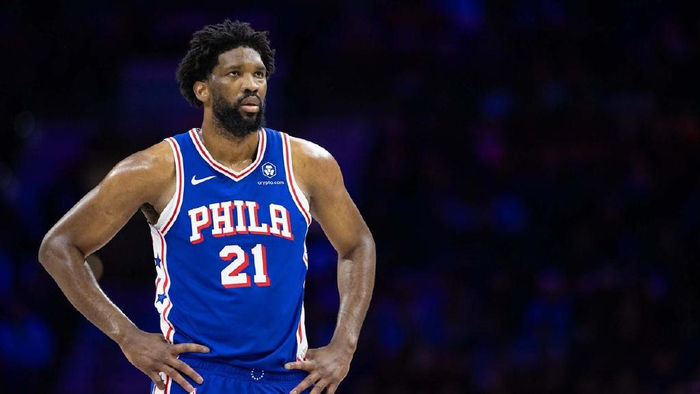 雄鹿力克四川队，恩比德关键制胜