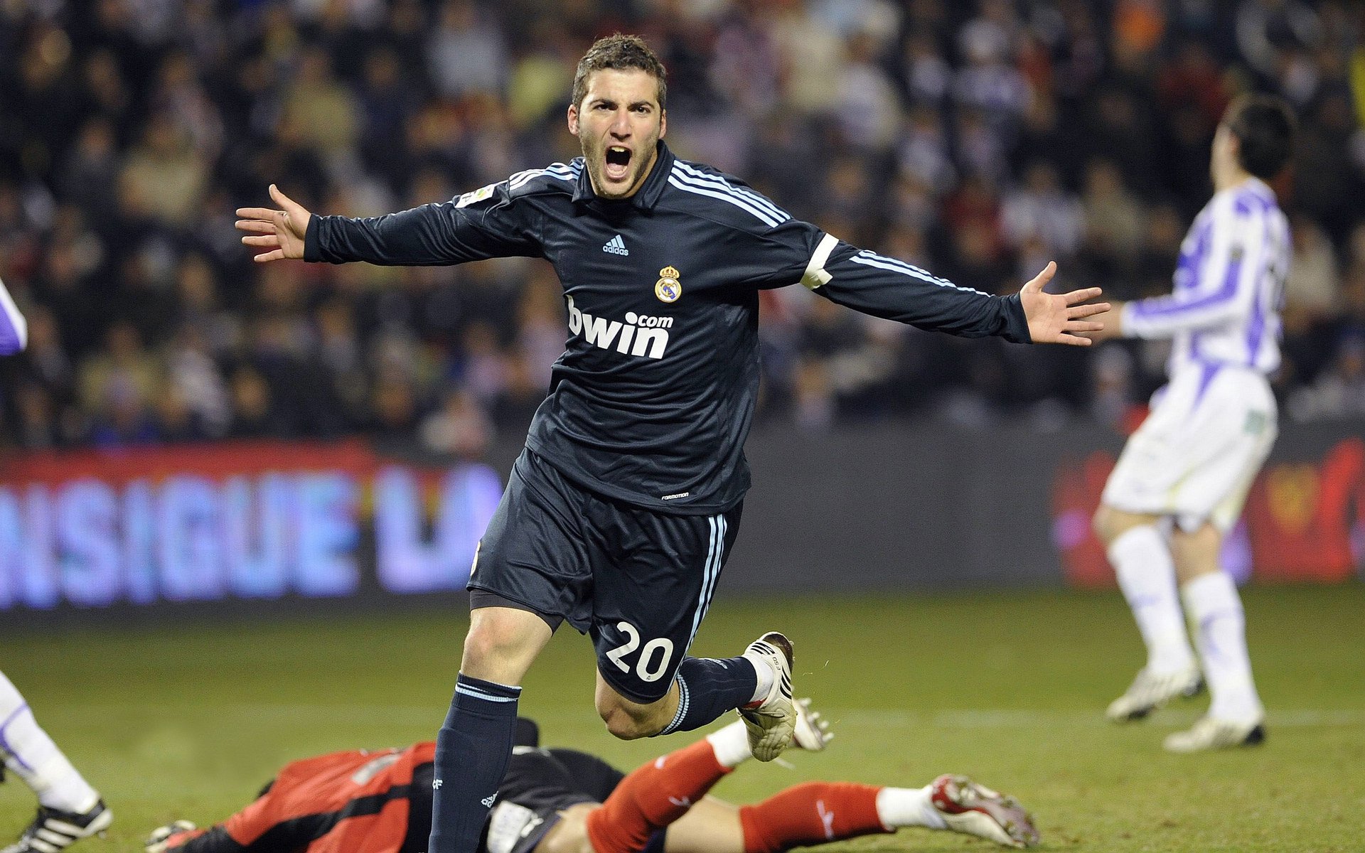 爱游戏入口-蒂亚戈数据引爆全场，德国战车无情碾过毕尔巴鄂