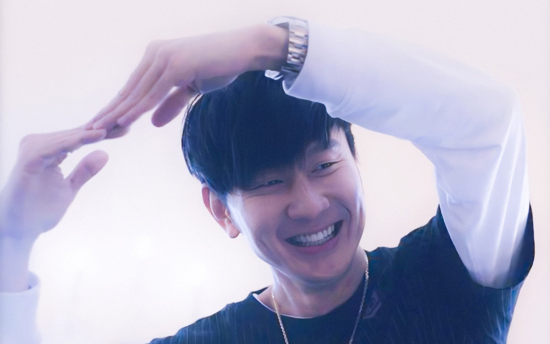 哈登如交响乐指挥掌控全局，老鹰展翅高飞淘汰吉林