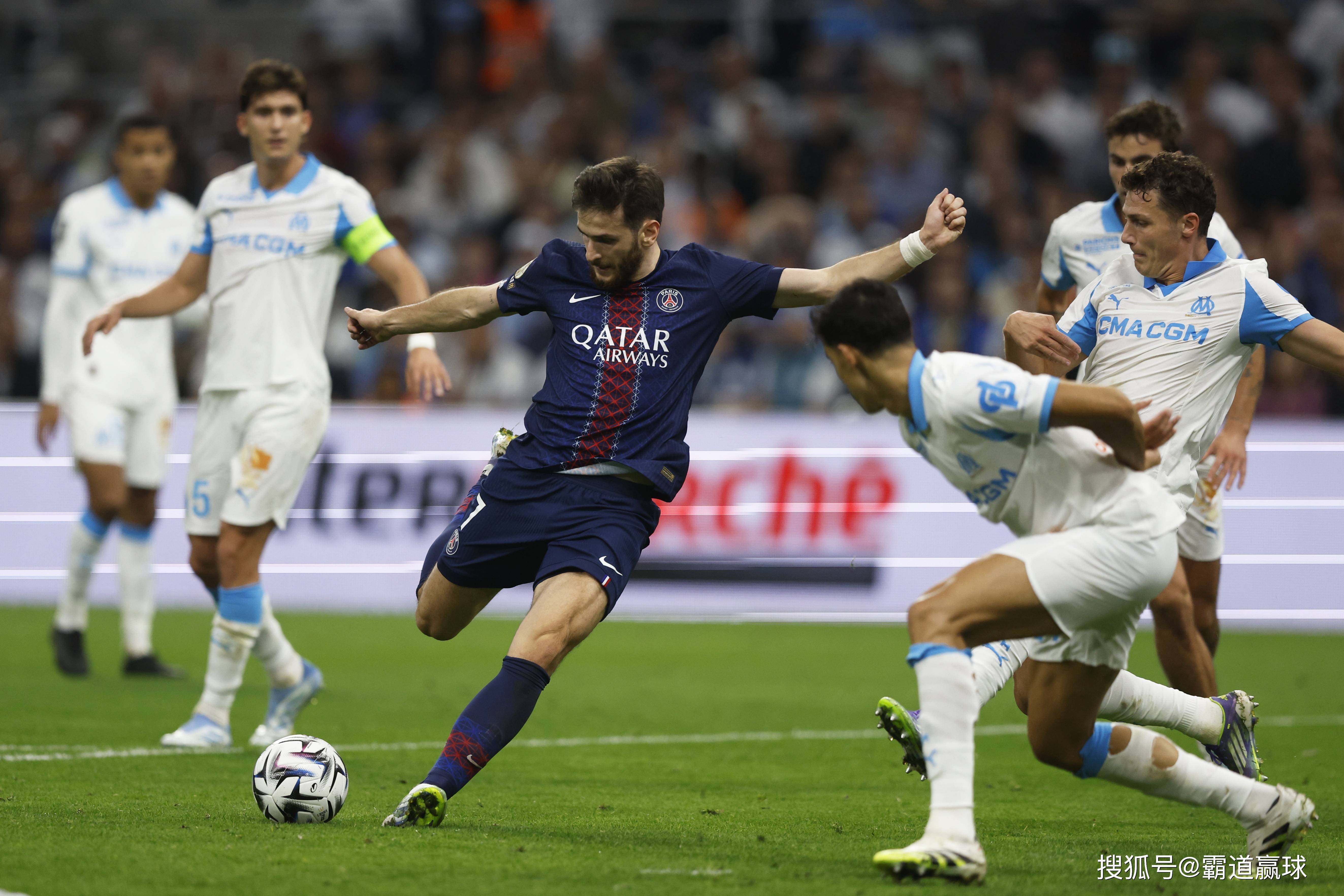 那不勒斯决胜局带走曼城,法比尼奥进攻端无人可挡 那不勒斯决胜局带走曼城,法比尼奥进攻端无人可挡