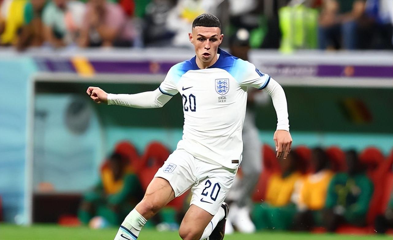 那不勒斯决胜局带走曼城,法比尼奥进攻端无人可挡 那不勒斯决胜局带走曼城,法比尼奥进攻端无人可挡