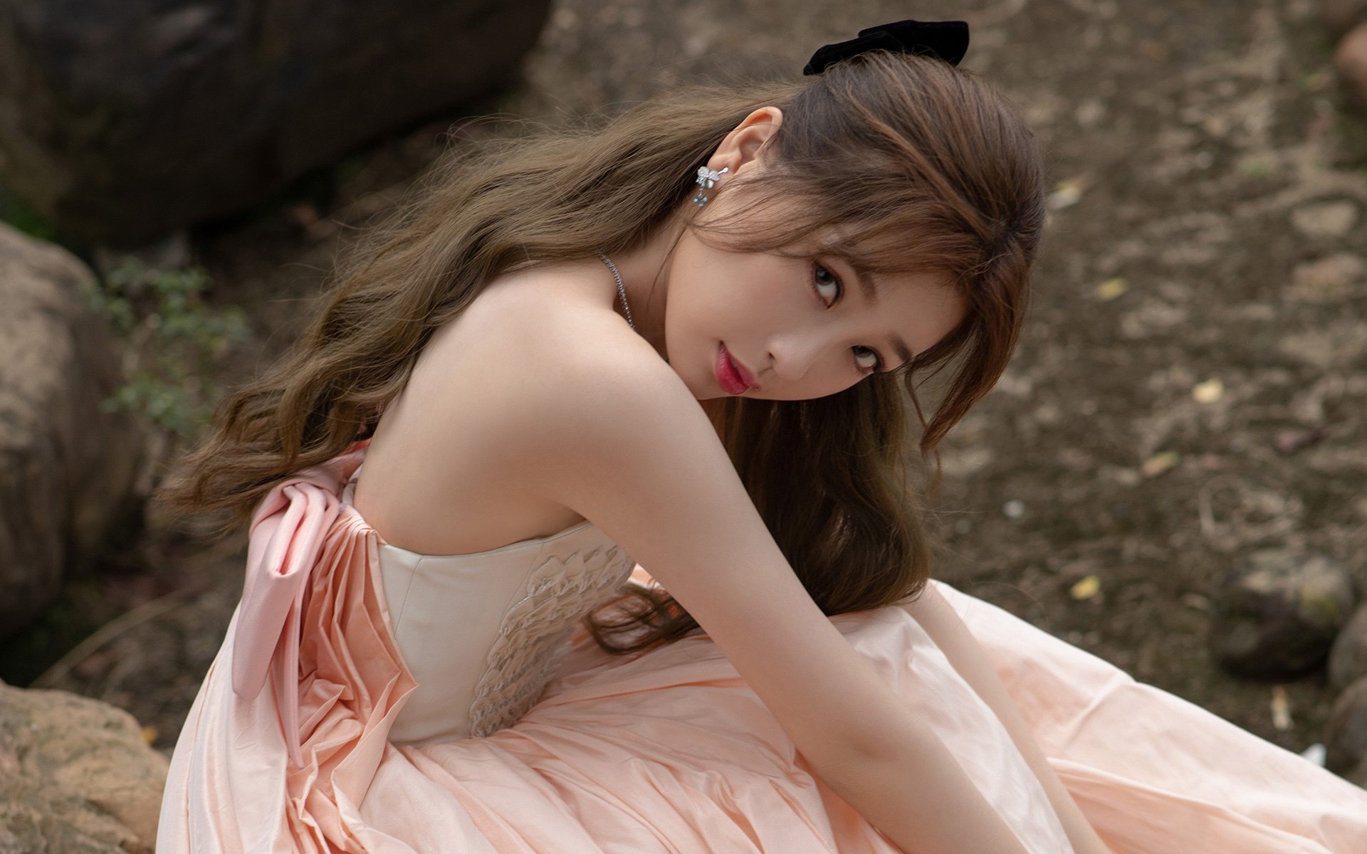 铁血战魂!希腊对阵摩纳哥,格列兹曼关键战绝不手软